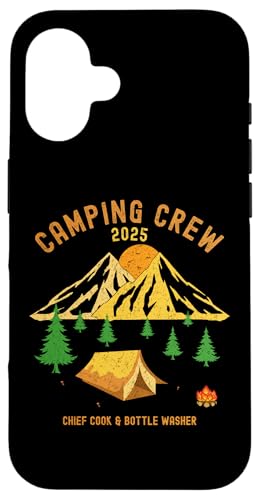 Hülle für iPhone 16 2025 Fun Camping Crew Titel – Chief Cook & Bottle Washer von 2025 Camping, Hiking, Fishing, Hunting, Outdoors