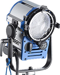 ARRI TRUE BLUE D5, Tageslicht, 575W, MAN, GTV-Standard, schwarz von ARRI