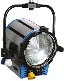 ARRI True Blue ST2/3, 2000W, MAN, blau-silber, mit Schuko von ARRI