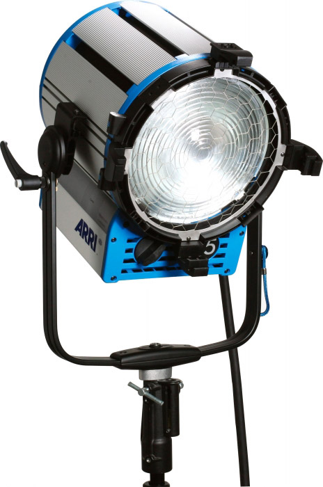 ARRI True Blue T5, 5000W, MAN, blau-silber, ohne Stecker von ARRI