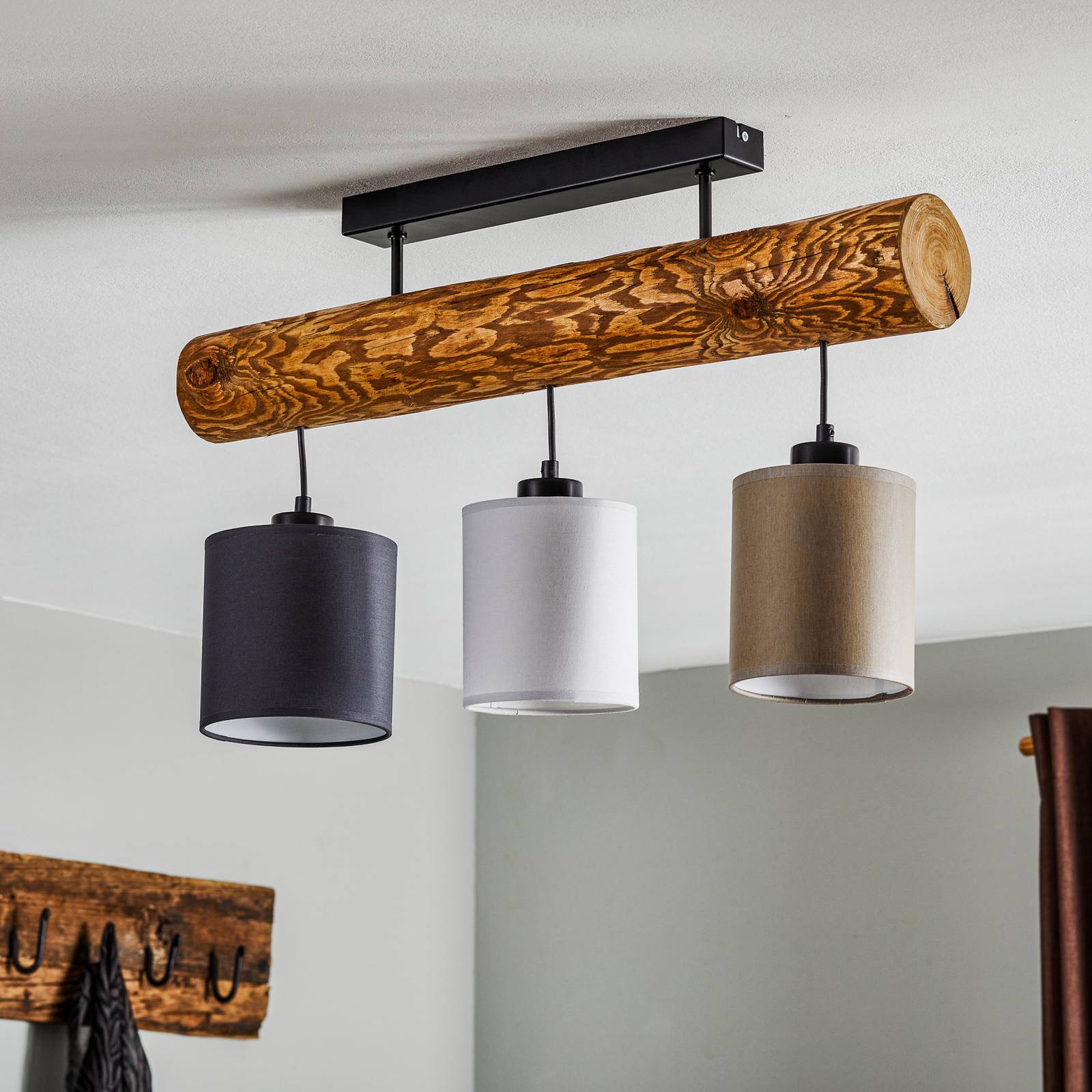 Deckenlampe Sachiko, Holzbalken, drei Stoffschirme von BRITOP