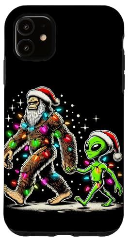 Hülle für iPhone 11 Alien und Bigfoot tragen eine Weihnachtsmütze und Weihnachtsbeleuchtung von Bigfoot UFO Alien Funny Sasquatch Christmas Stuff