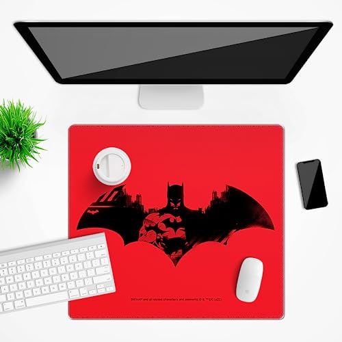 Ert Group Offiziell lizenzierte DC Schreibtischunterlage Batman 074 Red, rutschfest, 50 x 45 cm von ERT GROUP