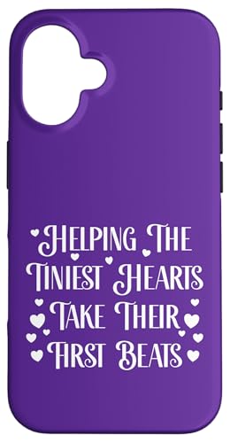 Helping the Tiniest Hearts Take Their First Beats Hebamme Hülle für iPhone 16 von FRESAN Cute Caring Hearts NICU Nurse Newborn Baby