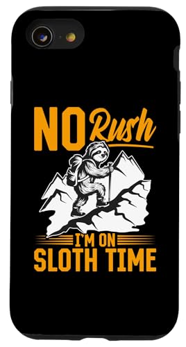 Hülle für iPhone SE (2020) / 7 / 8 Faultier Wandern Berge Keine Eile, ich bin auf Faultierzeit. von Funny Sloth Hiking Graphics Co.