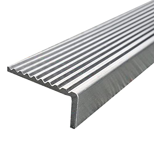 Treppennasenleiste für den Außenbereich, Edelstahl, rutschfeste Zierleiste für Vinyl-, Laminat- und Fliesenböden, 101,6-152,4 cm Länge Treppennasenleiste für den Außenbereich, Edelstahl, rutschfeste Zierleiste für Vinyl-, Laminat- und Fliesenböden, 101,6-152,4 cm Länge von Generic