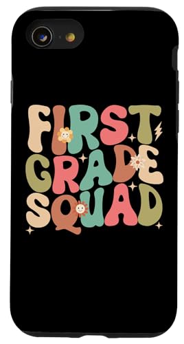 Hülle für iPhone SE (2020) / 7 / 8 First Grade Squad Groovy Back to School Süßes Frauenmädchen von Groovy Back to School Apparel for Teachers.
