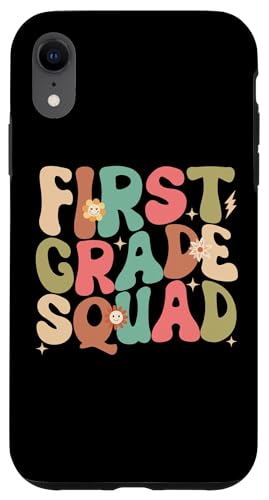Hülle für iPhone XR First Grade Squad Groovy Back to School Süßes Frauenmädchen von Groovy Back to School Apparel for Teachers.