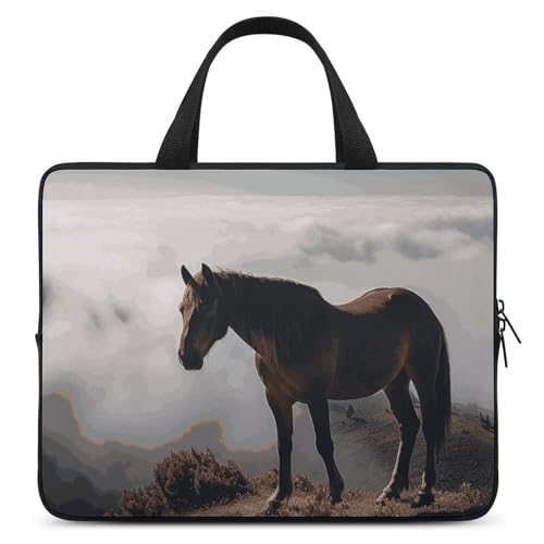 Laptop-Umhängetasche, Messenger-Tasche, Pferd auf einem nebligen Berggipfel, Laptop-Tasche, Tragetasche für Männer und Frauen, Pferd auf einem nebligen Berggipfel, 30,5 cm (12 Zoll) von HJKBCV