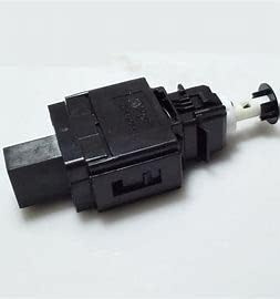 Auto Bremslichtschalter Stoplichtschalter passend für Volvo S60 2001-2009 Nr.8622064- Auto Bremslichtschalter Stoplichtschalter passend für Volvo S60 2001-2009 Nr.8622064- von JKAPCYJFHF