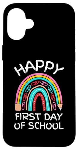 Hülle für iPhone 16 Plus Niedlicher Bleistift mit Aufschrift "Happy First Day Of School", Regenbogenfarben von Kiddiewinks Closet