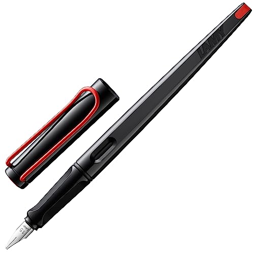 Lamy joy black Schönschreibfüller – Füllhalter mit ergonomischem Griff & polierter Stahlfeder in Strichbreite 1,1 mm – Kalligraphie Füller mit Bandzugfeder – inkl. Tintenpatrone T 10 blau Lamy joy black Schönschreibfüller – Füllhalter mit ergonomischem Griff & polierter Stahlfeder in Strichbreite 1,1 mm – Kalligraphie Füller mit Bandzugfeder – inkl. Tintenpatrone T 10 blau von Lamy