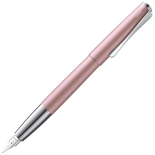 LAMY studio rose matt Füller – universeller Füllfederhalter in elegantem Gehäuse aus Ganzmetall – 14 kt. Goldfeder, partiell platiniert & in Strichbreite EF – inkl. Tintenpatrone T 10 blau LAMY studio rose matt Füller – universeller Füllfederhalter in elegantem Gehäuse aus Ganzmetall – 14 kt. Goldfeder, partiell platiniert & in Strichbreite EF – inkl. Tintenpatrone T 10 blau von Lamy
