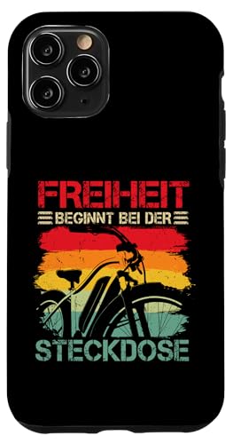 Freiheit Beginnt Bei Der Steckdose Akku Fahrrad Elektrorad Hülle für iPhone 11 Pro von Lustige E-Bike Sprüche Radsport Fahrrad Design