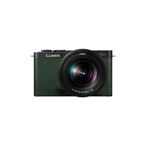 Panasonic Lumix DC-S9KE-G Vollformat Kamera, spiegellos, Open Gate Vlogging, 24,2 MP, 6K/4K, 779-Punkt-PDAF, Bildstabilisierung, LUT, 180°-Flexibler-Monitor, 5 GHz WLAN, Dark Olive, 20-60 mm Objektiv von Panasonic