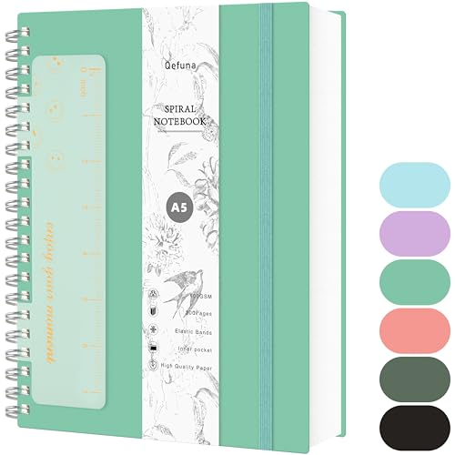 Qefuna Notizbuch A5 Dotted,Bullet Dot Journal, 300Seiten Spiralnotizbuch, 100g/M² Tintenfestes Papier, PVC-Hardcover，mit Lineal, Erweiterbare Taschen, Elastische Bänd,14.5 * 21cm(Blau-Grün) von Qefuna