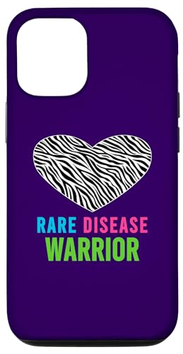 Hülle für iPhone 15 Pro Warrior-T-Shirt zur Sensibilisierung für seltene Krankheiten - Tag der seltenen Krankheiten 2025 von Rare Diseases Warriors Apparel.