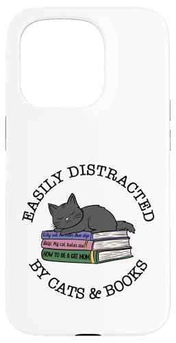 Hülle für iPhone 15 Pro Leicht abgelenkt von Katzen und Büchern – lustige Buchliebhaber-Katze von Reading Lover and Cat Mom Designs