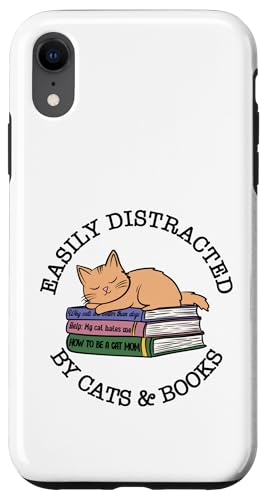 Hülle für iPhone XR Leicht abgelenkt von Katzen und Büchern – lustige Buchliebhaber-Katze von Reading Lover and Cat Mom Designs