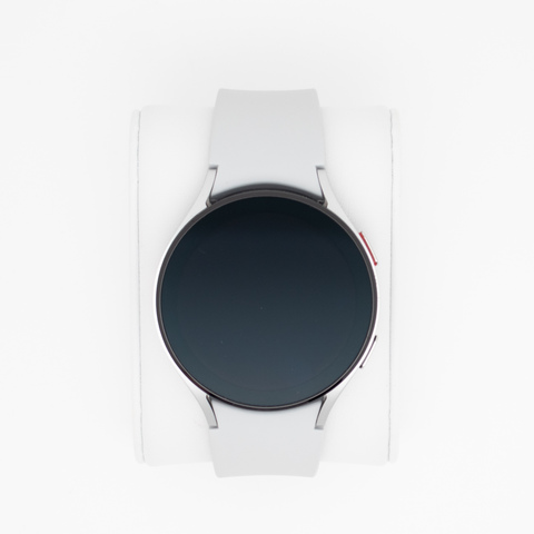 Samsung Galaxy Watch4 44mm LTE Silikonarmband grau Aluminiumgehäuse silber von Samsung