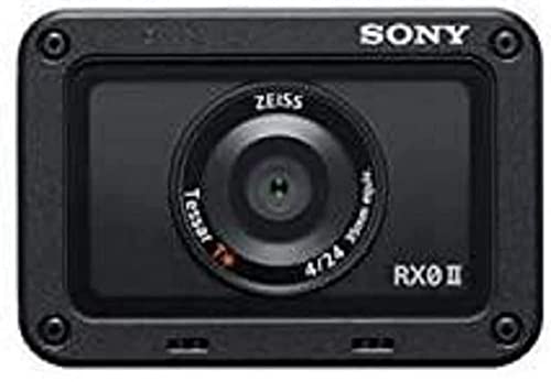 Sony RX0 II Creator Kit | Robuste, ultra-kompakte Kamera mit Aufnahmegriff VCT-SGR1 (1.0-Typ-Sensor, 24mm F4,0 Zeiss-Objektiv, wasserfest, 4K-Filmaufnahmen und neigbares Display für Vlogging), Schwarz von Sony