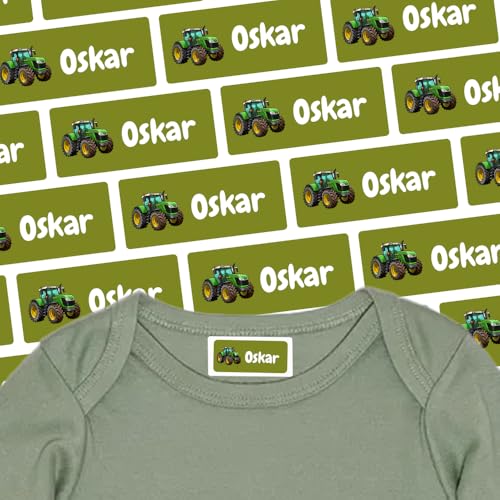 Namensaufkleber für Klamotten & Textilien (250 Sticker) – Aufkleber mit Name und Traktor für Shirts oder Hosen – Ideal für Schule und Kindergarten – Wasserfest, Spülmaschinenfest, 30 x 13 mm von Stickeria