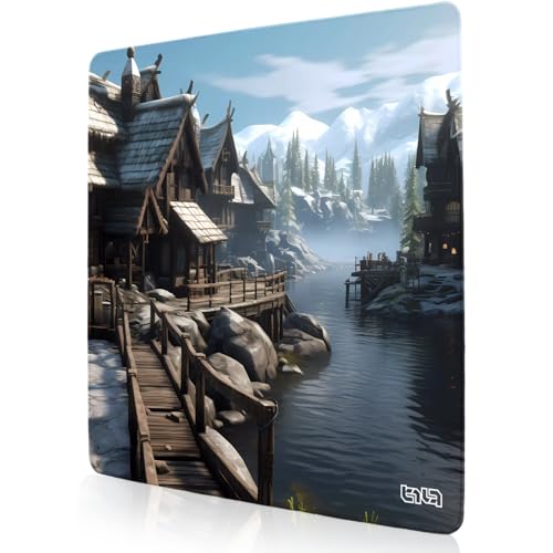 Tilt Schreibtischunterlage 30x30 cm Gaming Mauspad | Rutschfester Mousepad Groß für Schreibtisch und PC Gadgets | Wasserdichter Desk Mat (Norwegian Landscapes) von Tilt