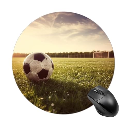 Mauspad, Fußball auf einem Feld, Schreibtischunterlage mit rutschfester Gummiunterseite, rundes Mauspad, Schreibtischunterlage für Laptop, Büro, Schreibtisch, Zubehör für Gaming-Sensoren, 20 cm (7,8 von VFMNT