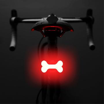 3664 Kreative Fahrrad-Rücklicht IPX2 wasserdicht kleine Fahrrad LED-Licht Unterstützung USB-Ladung für Outdoor-Radsport - Knochen